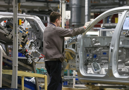 В Петербурге захотели запустить заводы всех ушедших автопроизводителей