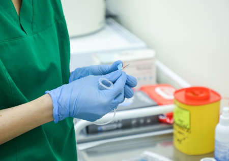 Врач предупредил о рисках процедуры по увеличению пениса