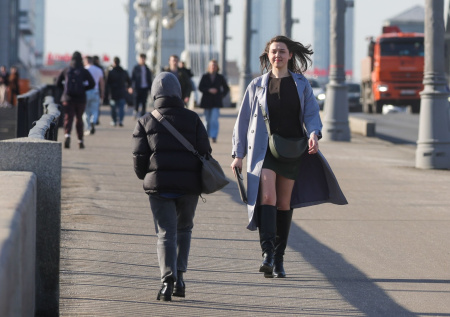 Стало известно, в какие регионы на следующей неделе придет летнее тепло