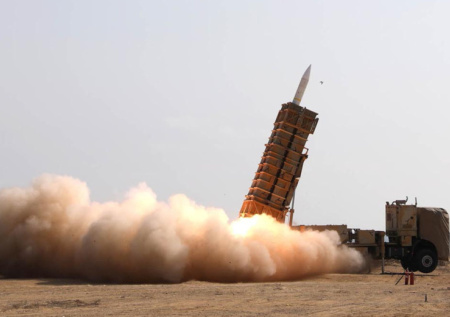 Крупный нефтехимический центр Саудовской Аравии пострадал от удара из Ирана