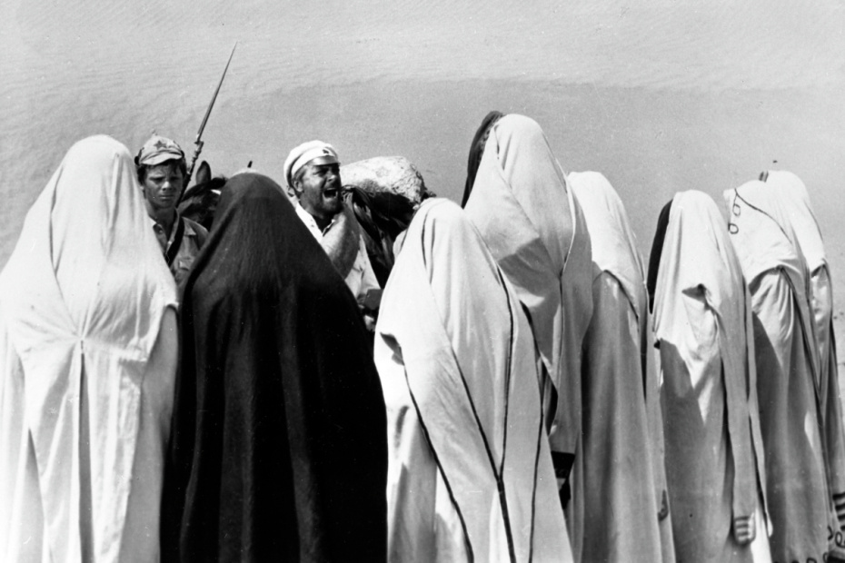 Кадр из фильма «Белое солнце пустыни». 1970 год. Режиссер Владимир Мотыль