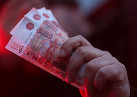 «Серьезный вызов»: в Госдуме оценили шансы повышения МРОТ до 60 тыс. рублей