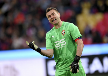 «Нога бога», разрыв «крестов», 23 трофея: как живет Игорь Акинфеев