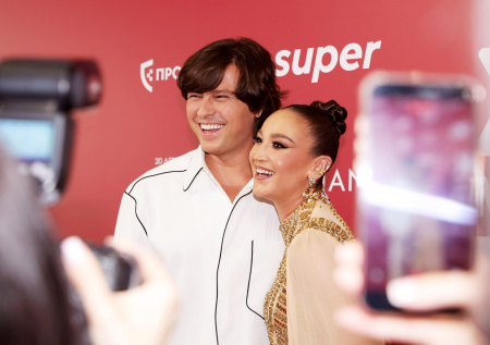 Бузова, Шаляпин, грустная Жасмин: фото с церемонии вручения премии «Жара»