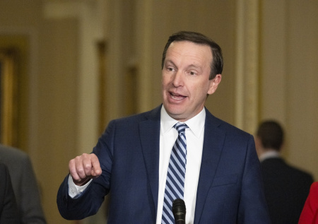 Американский конгрессмен назвал перемирие с Ираном катастрофой