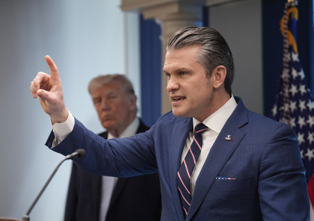 Глава Пентагона сделал громкое заявление о ядерном оружии и Иране