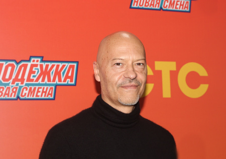 Бондарчук, беременная Михайловская: премьера «Молодежки. Новая смена»