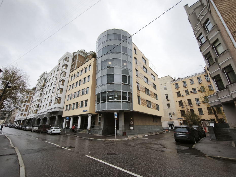 Дом, в котором находится квартира Аллы Пугачевой в Филипповском переулке