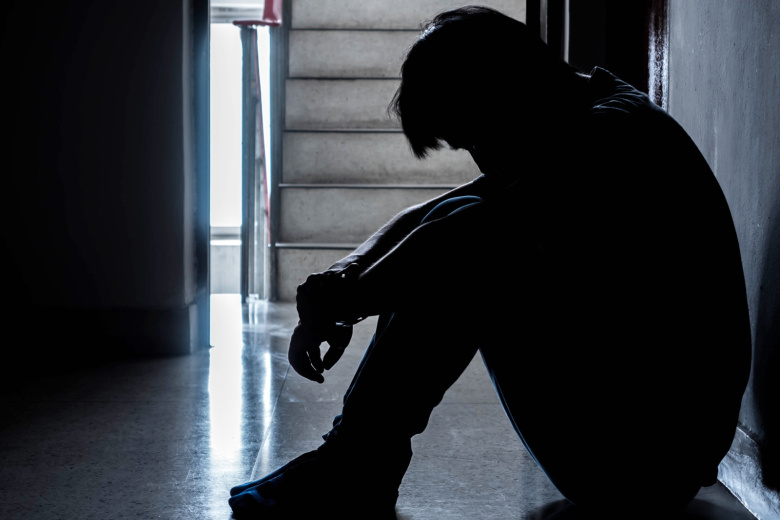 Увидеть плачущего покойника во сне: опасно ли это и чего ждать наяву