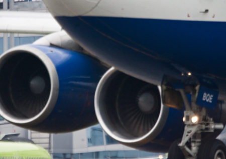 «Самолет вылетел»: российская делегация отправилась за Благодатным огнем