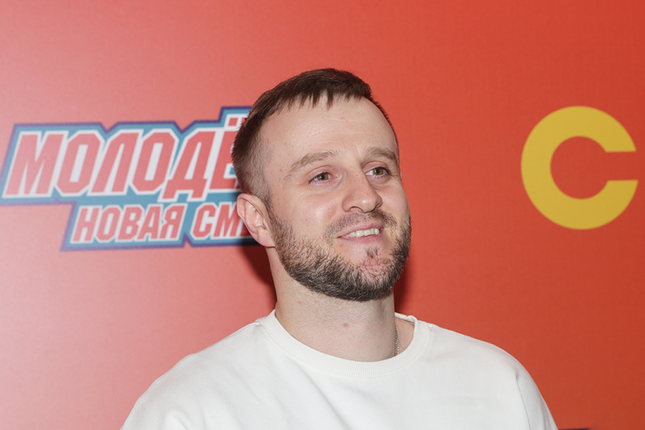 Игорь Огурцов на премьере сериала «Молодёжка. Новая смена»