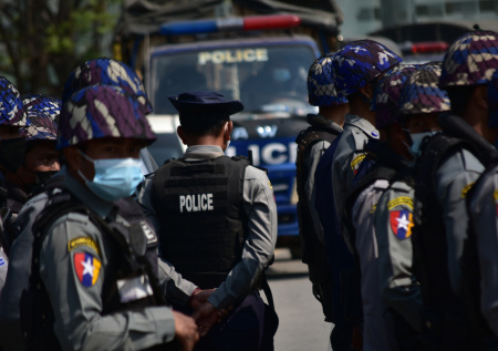 Дипломаты начали искать обманутую и пропавшую россиянку в Мьянме