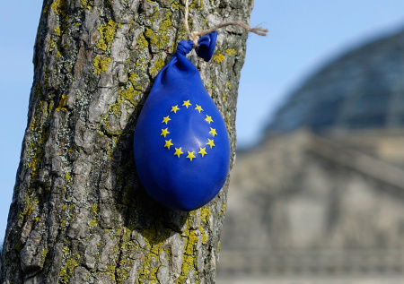 Политолог объяснил новости о смене стратегии Евросоюза в отношении Украины