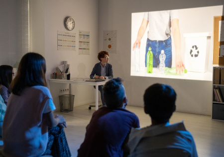 В России отреагировали на призыв открыть киноклуб в каждой школе