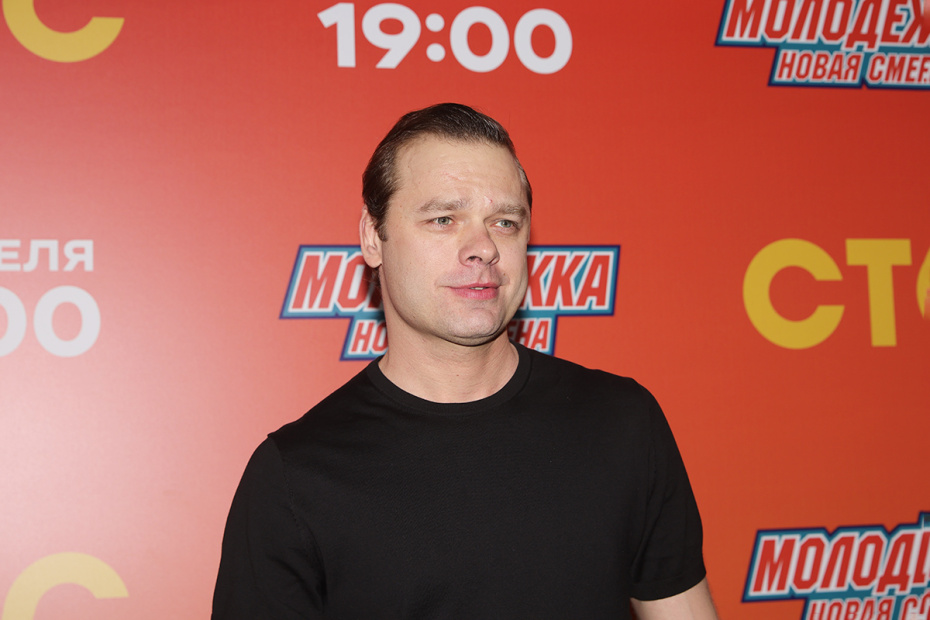 Влад Канопка на премьере сериала «Молодёжка. Новая смена»