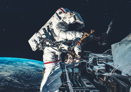 Пользователям VK Видео рассказали, как готовят космонавтов