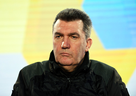 В России возобновили охоту на экс-главу СНБО Украины