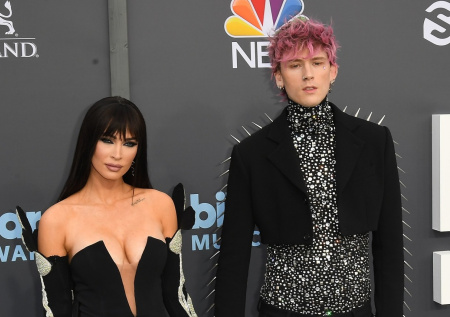 Трогательный пост с дочерью Machine Gun Kelly взбесил Меган Фокс