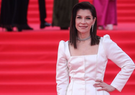 Скандальное увольнение из театра, суд над братом, брак: как живет Волкова