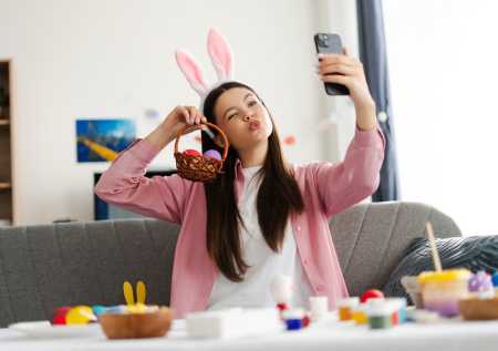 Эксперт по этикету призвала не спамить открытками на Пасху