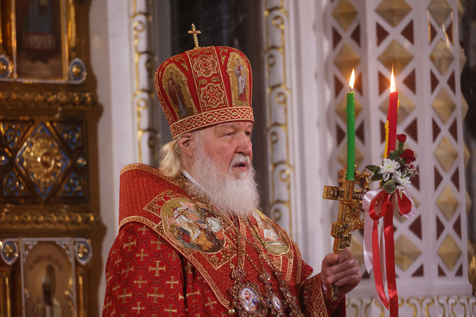 Патриарх Московский и всея Руси Кирилл на праздничном пасхальном богослужении в храме Христа Спасителя в Москве