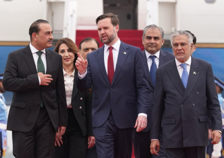 На Западе указали на наивную гипотезу Вэнса на переговорах с Ираном