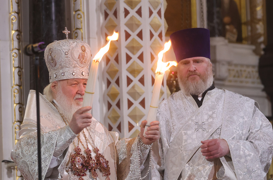 Патриарх Московский и всея Руси Кирилл на праздничном пасхальном богослужении в храме Христа Спасителя в Москве