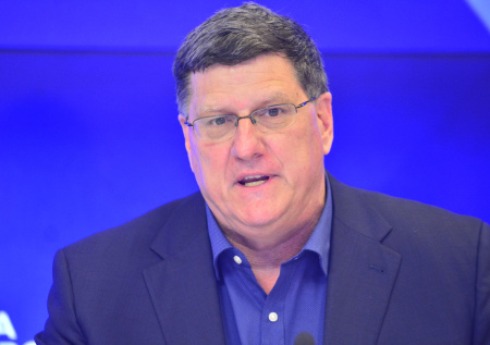 «Это конец империи»: американский аналитик сделал шокирующий прогноз о США