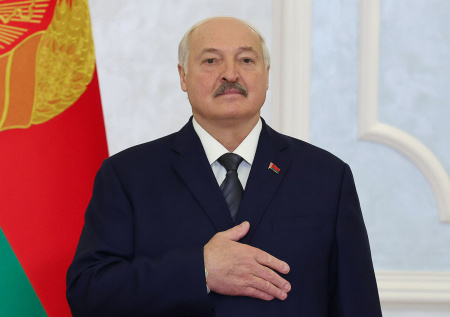 Лукашенко поздравил патриарха Кирилла с Пасхой