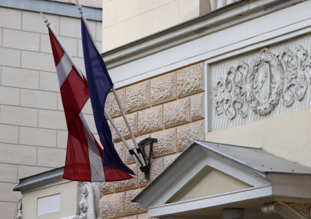 Страна Прибалтики ограничит полеты у границы с Россией