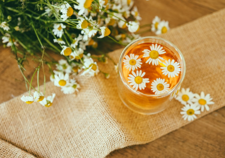 Нутрициолог рассказала, какие напитки помогают бороться с тревожностью