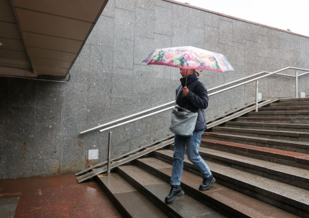 Москвичам рассказали, какие погодные сюрпризы ждут их в выходные