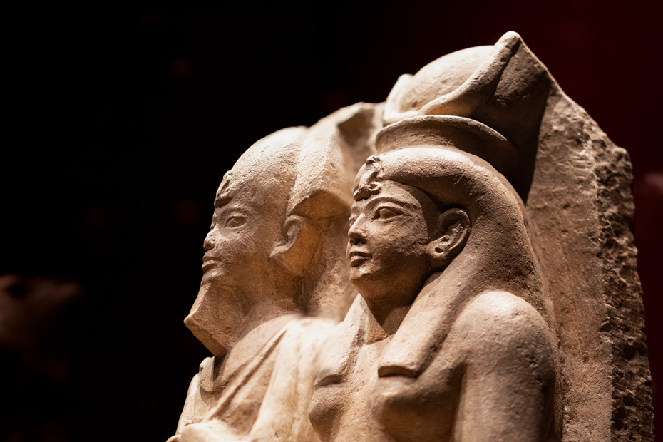 Статуя Осириса и Исиды