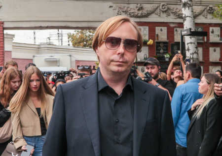 Раскрыт миллиардный доход наследника КВН