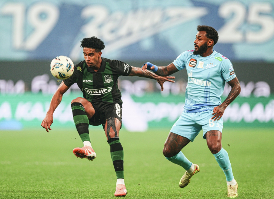 Кевин Ленини («Краснодар») и Вендел («Зенит») в матче 24-го тура РПЛ в Санкт-Петербурге