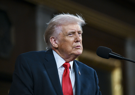 «Те, кто надо»: Трампу поступил важный звонок из Ирана