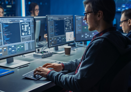 Начинающим программистам объяснили, как быстрее найти работу