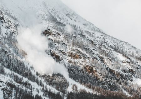 Раскрыта судьба женщины и ребенка, попавших под лавину в Дагестане
