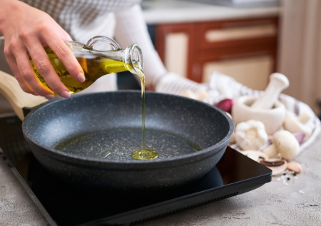 Сковородка, которая творит чудеса: хрустящая корочка и сочность без мучений на кухне