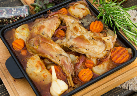 Диетолог назвала главные полезные свойства крольчатины