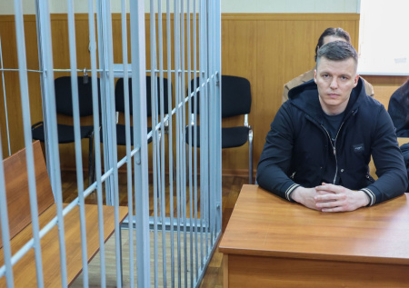 Брат Чекалина не смог сдержать эмоции после приговора родственнику