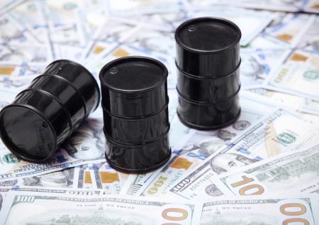 Санкции США против российской нефти вновь вступили в силу