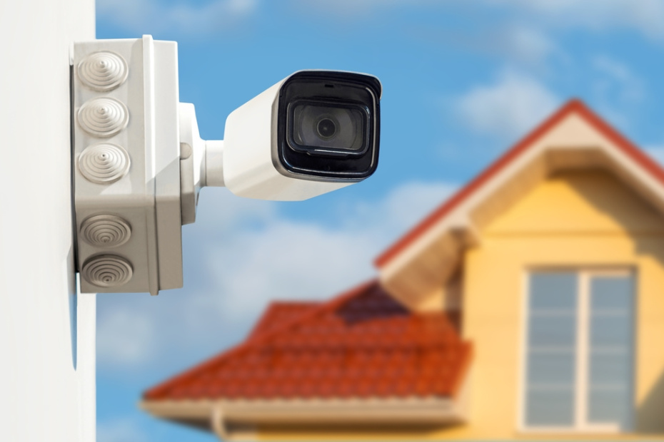 Сосед на даче нарушает закон: как доказать, куда жаловаться и что делать