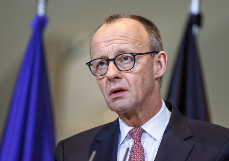 Мерц рассказал о плохих новостях для призывников с Украины