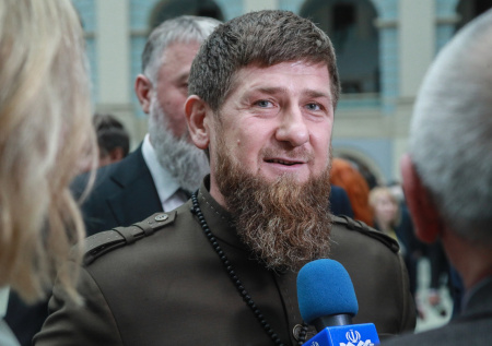 Кадыров получил орден за вклад в развитие цементной промышленности России