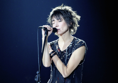 Стало известно о сбережениях Земфиры в российских банках