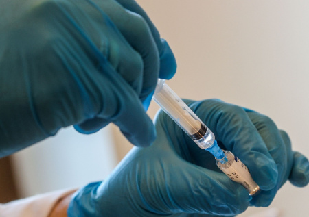 В Минздраве раскрыли, как будут выдавать CAR-T-клеточный препарат от рака