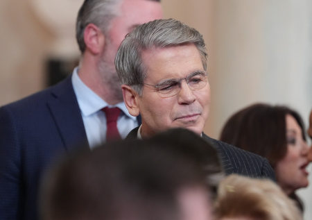 В США рассказали, как смягчение санкций против России спасло мир