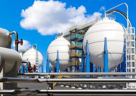 Одна из стран БРИКС впервые за год возобновила закупки российского СПГ