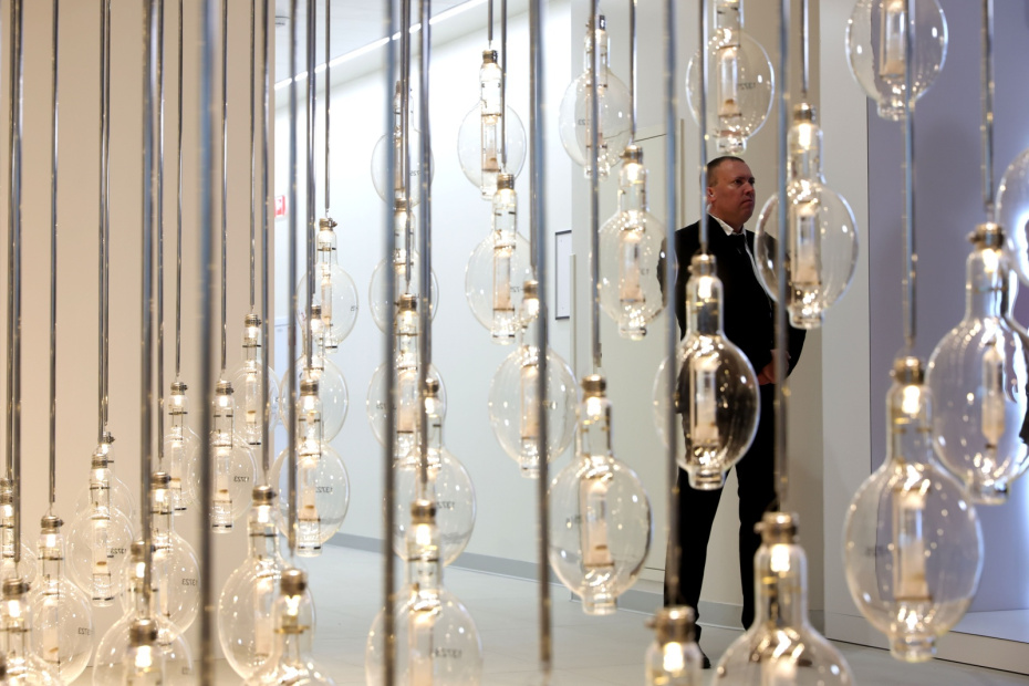 Во время открытия выставки современного искусства «Вместе».